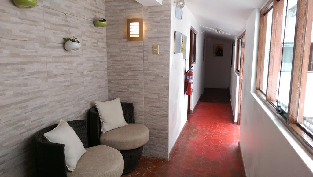 Hostal Panaka クスコ エクステリア 写真